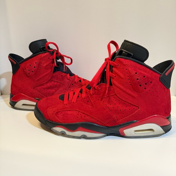 SOLD Air Jordan 6 Retro Toro Bravo 2023 (GS). Suede. Varsity Red. Size 10. - Picture 4 of 11